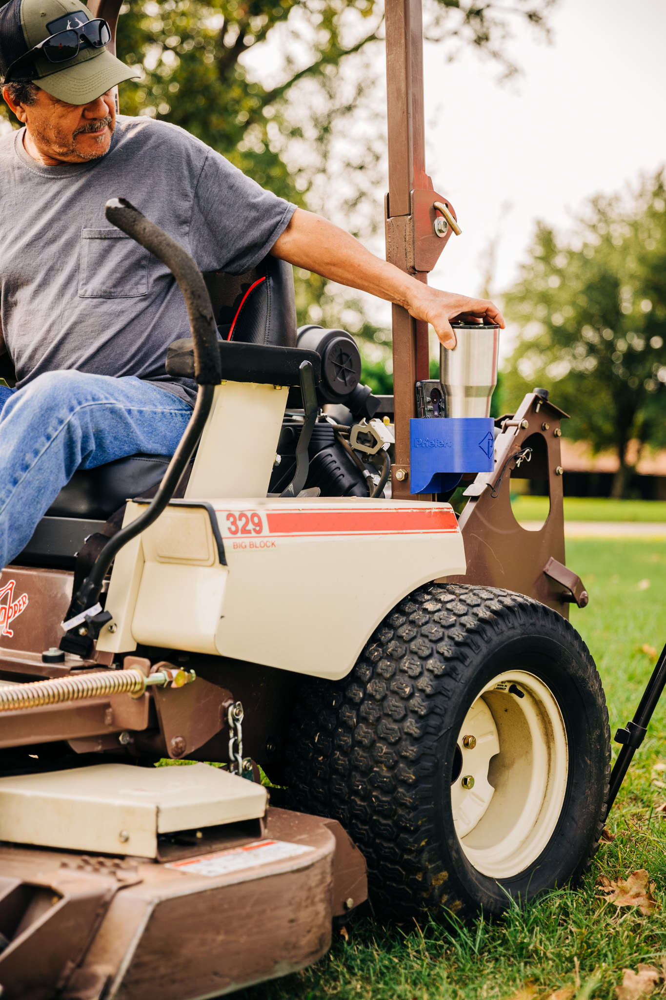 Cowboy Cupholder SR 3537 NoLOGO.jpg